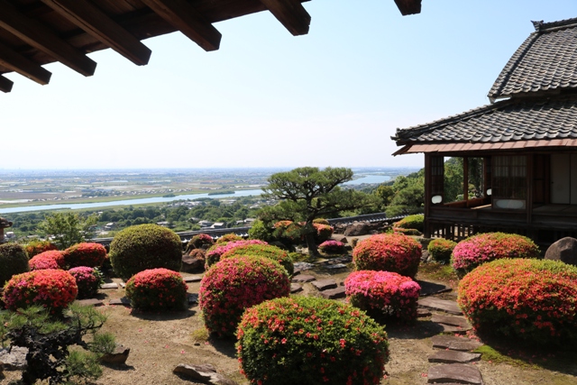 小書院と庭園